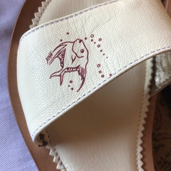 NWT Cornetti Italian Cannucce Fish Slides • Size 6 - Picture 7 of 11